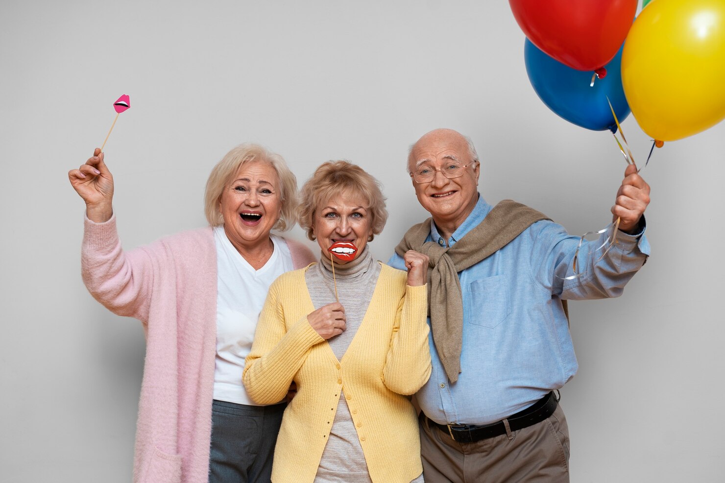 front view elder friends partying together 23 2150132141